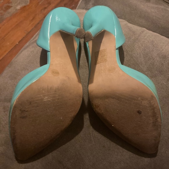 BCBG Paris Jade Mint heels - Picture 10 of 10